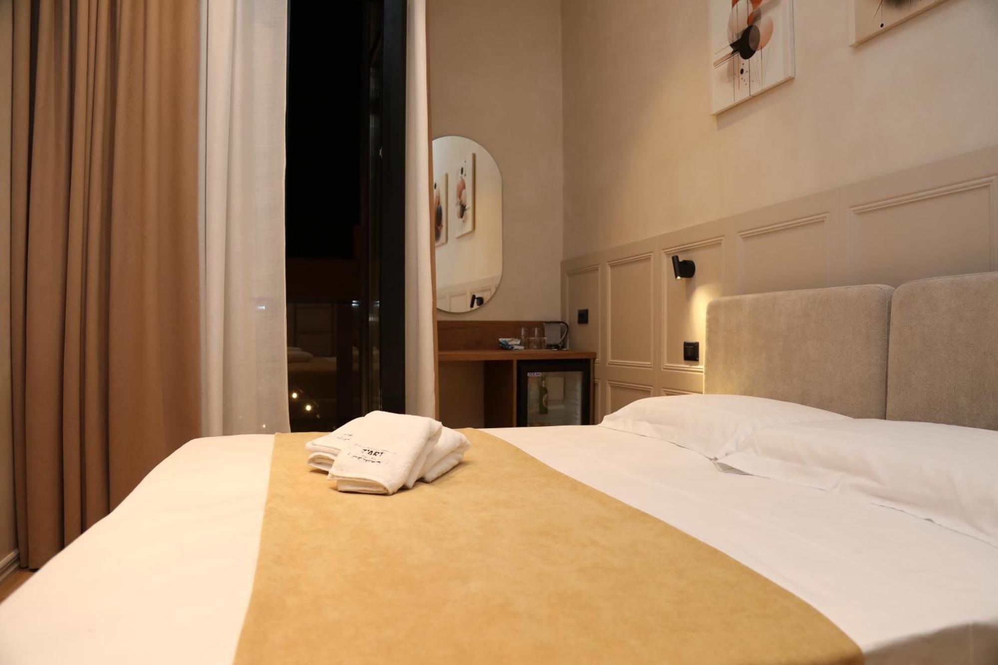 Z Art Hotel Kruje Ngoại thất bức ảnh